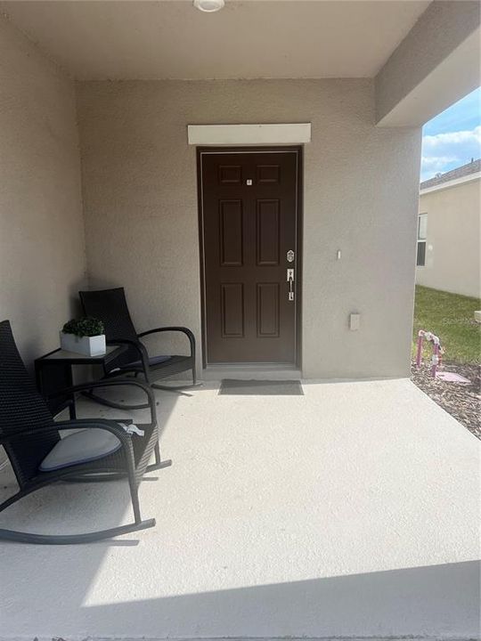 For Rent: $2,750 (4 beds, 2 baths, 2271 Square Feet)