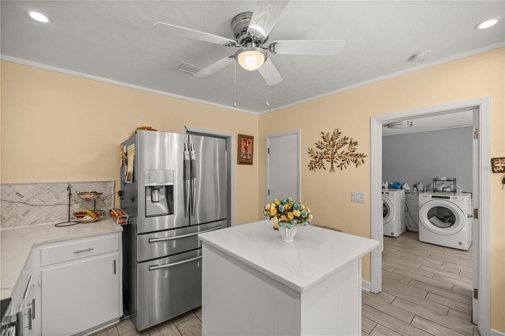 For Sale: $289,900 (3 beds, 2 baths, 2021 Square Feet)