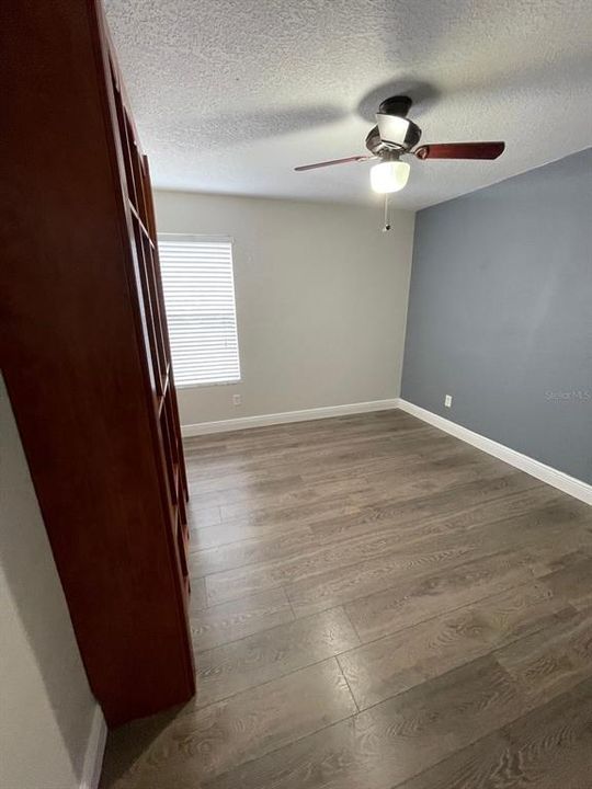 Active With Contract: $2,500 (3 beds, 2 baths, 1237 Square Feet)