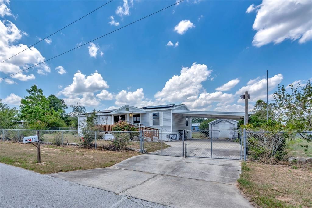 Active With Contract: $180,000 (3 beds, 2 baths, 1056 Square Feet)