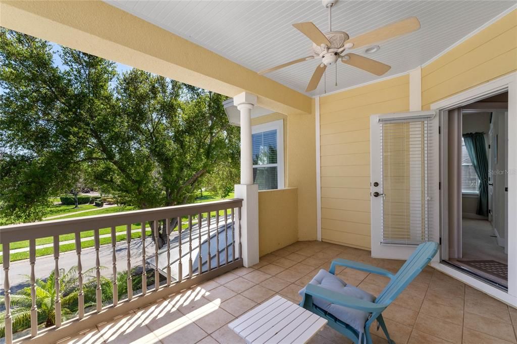 Balcony with Park View