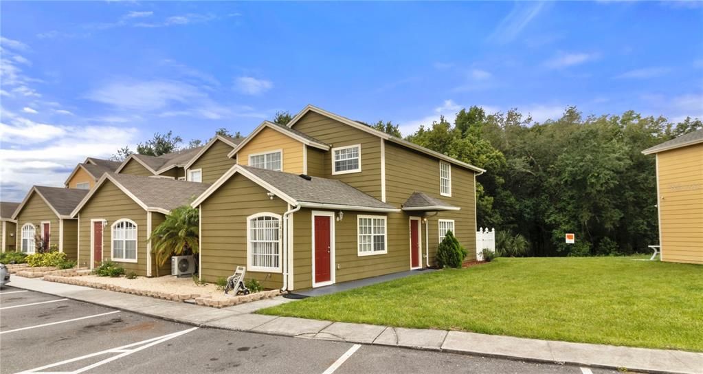 Active With Contract: $310,000 (4 beds, 3 baths, 1881 Square Feet)