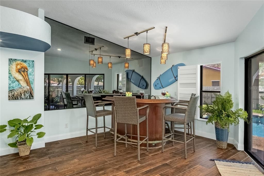 Recently Sold: $645,000 (3 beds, 2 baths, 2000 Square Feet)