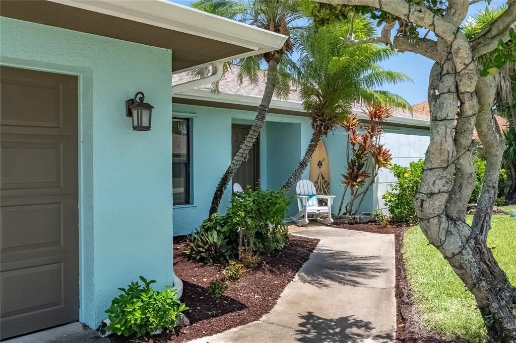 Recently Sold: $645,000 (3 beds, 2 baths, 2000 Square Feet)