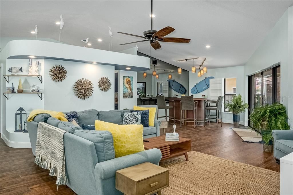 Recently Sold: $645,000 (3 beds, 2 baths, 2000 Square Feet)