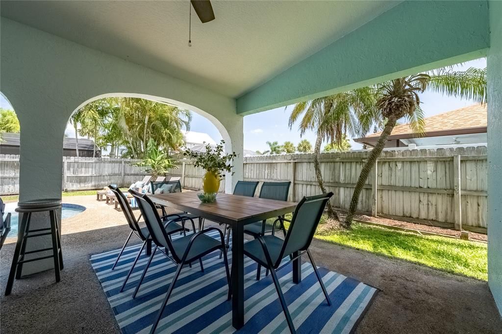 Recently Sold: $645,000 (3 beds, 2 baths, 2000 Square Feet)