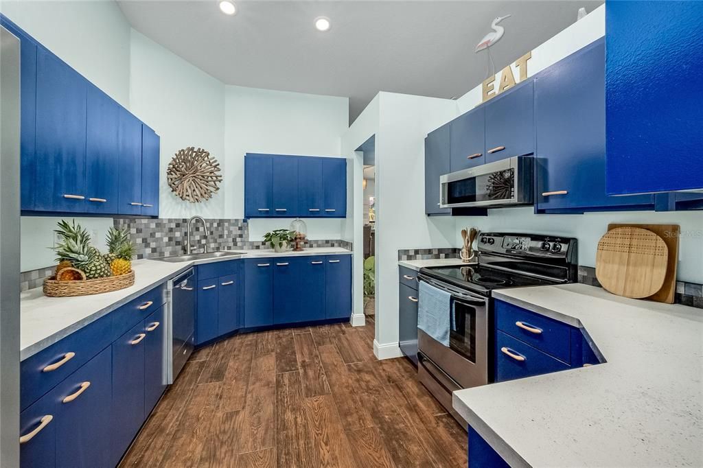 Recently Sold: $645,000 (3 beds, 2 baths, 2000 Square Feet)