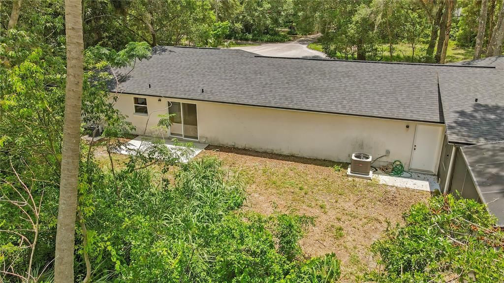 Backyard with No Rear Neighbors! Nice! Sought-After Oviedo Schools: Lawton Elementary, Jackson Heights Middle, and Walking Distance to Oviedo High School! Say YES!