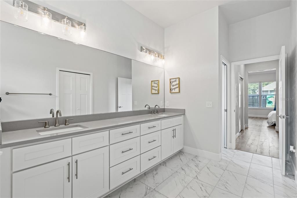 Active With Contract: $490,000 (4 beds, 3 baths, 2060 Square Feet)