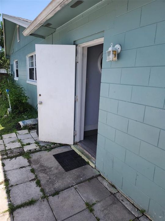 For Rent: $1,150 (1 beds, 1 baths, 400 Square Feet)