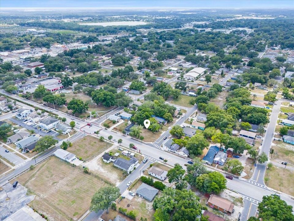 Active With Contract: $209,900 (3 beds, 1 baths, 1072 Square Feet)