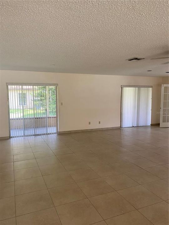 For Rent: $2,500 (3 beds, 2 baths, 1554 Square Feet)