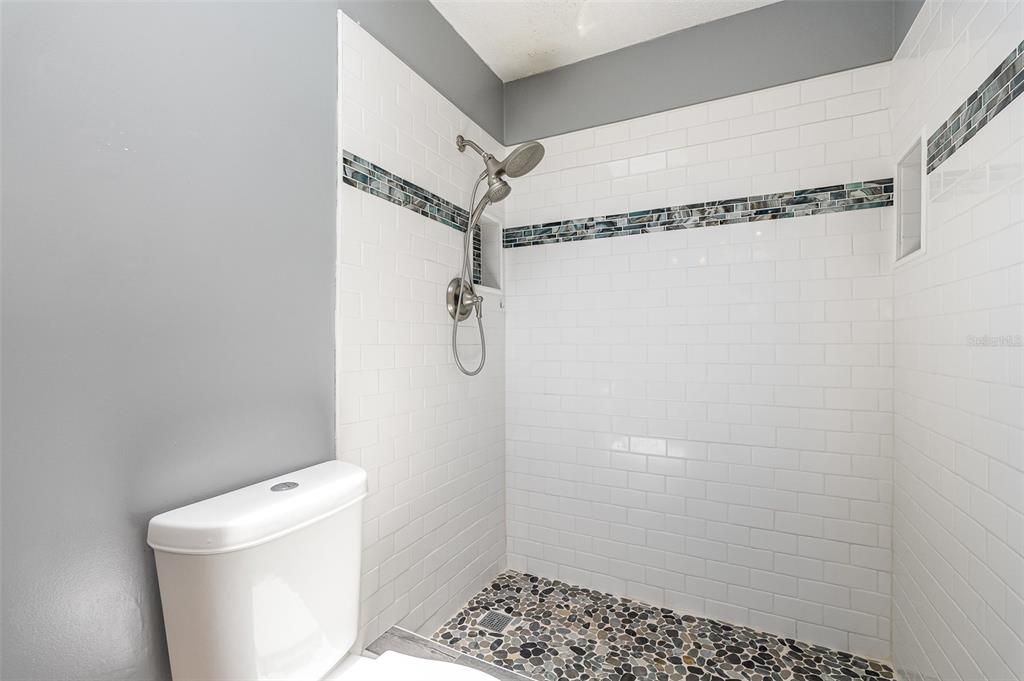 For Sale: $430,000 (3 beds, 2 baths, 1674 Square Feet)