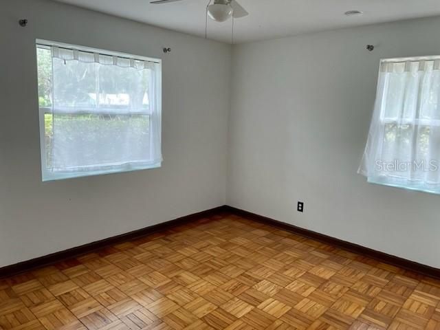 Activo con contrato: $199,000 (2 camas, 1 baños, 806 Pies cuadrados)