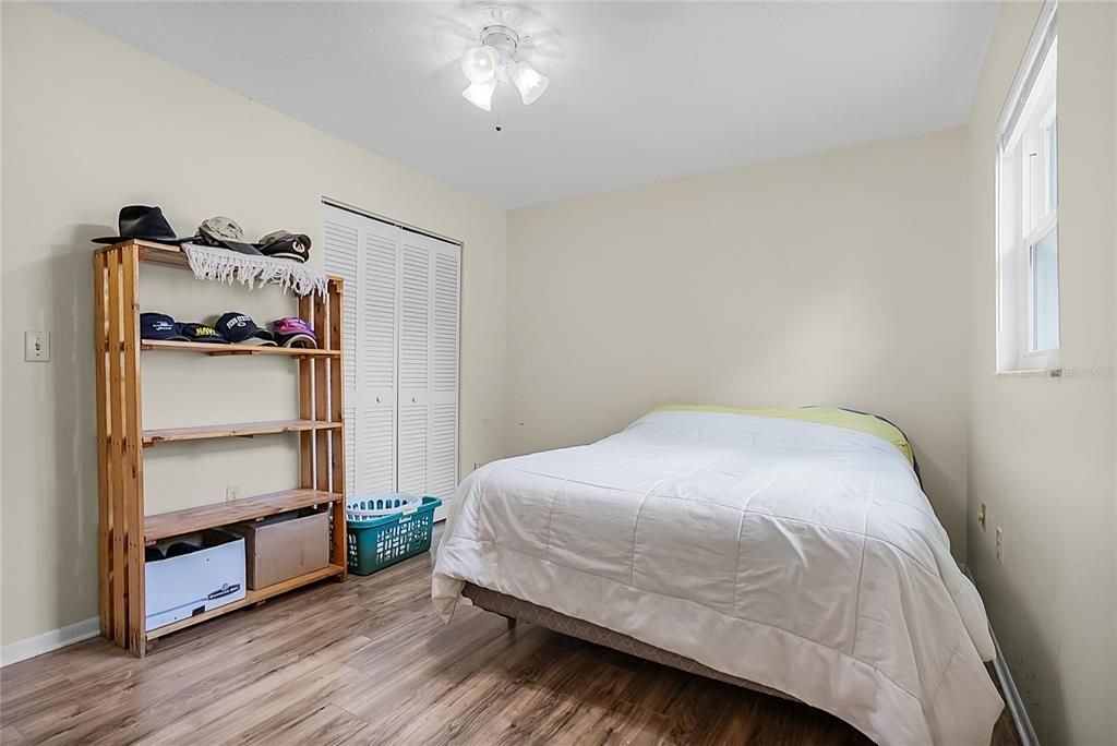 master bedroom w/bath