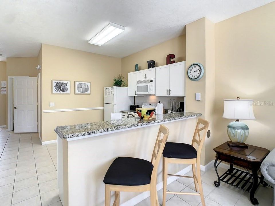 For Sale: $355,000 (3 beds, 3 baths, 1440 Square Feet)