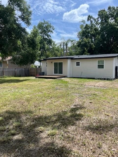 Active With Contract: $369,000 (3 beds, 2 baths, 1010 Square Feet)