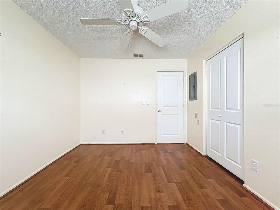 For Sale: $258,500 (2 beds, 2 baths, 1050 Square Feet)
