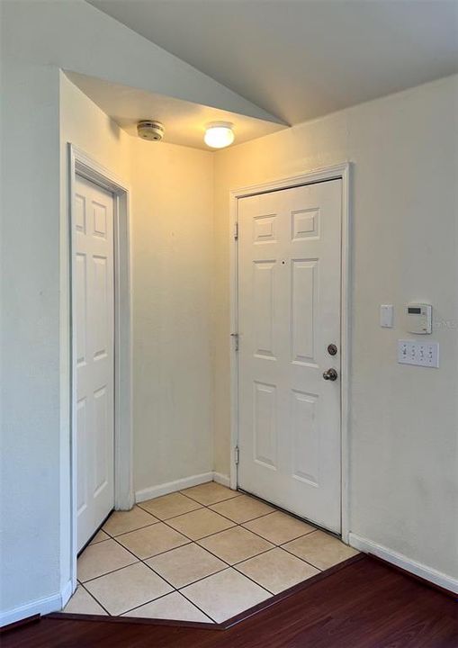 For Rent: $1,400 (1 beds, 1 baths, 495 Square Feet)