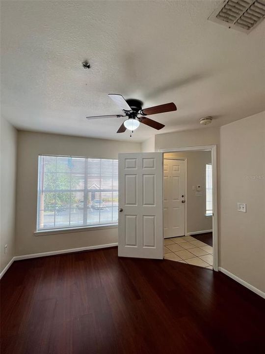 For Rent: $1,400 (1 beds, 1 baths, 495 Square Feet)