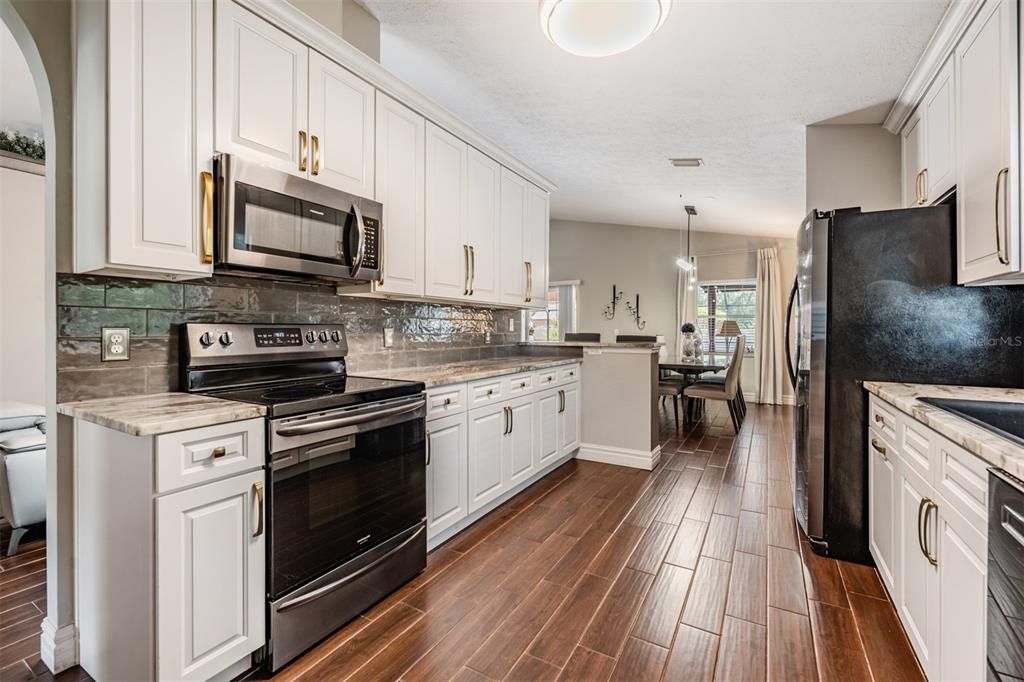 Active With Contract: $490,000 (3 beds, 2 baths, 1803 Square Feet)