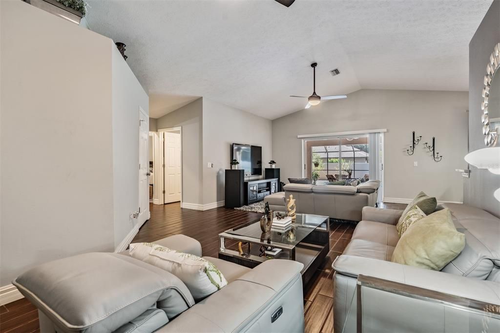 Active With Contract: $490,000 (3 beds, 2 baths, 1803 Square Feet)