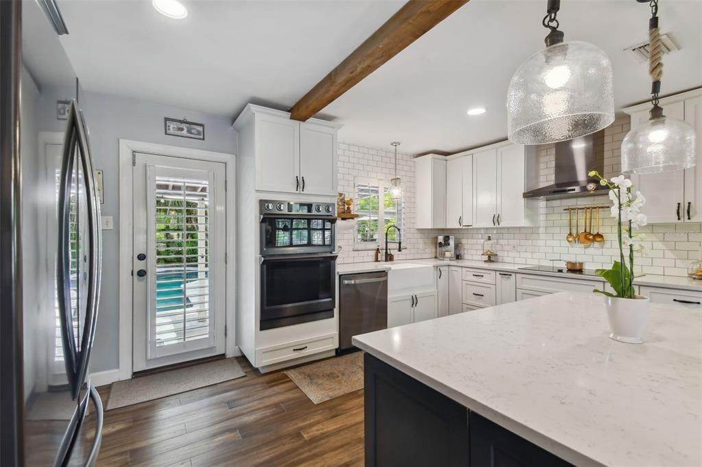 Active With Contract: $719,000 (4 beds, 2 baths, 1404 Square Feet)