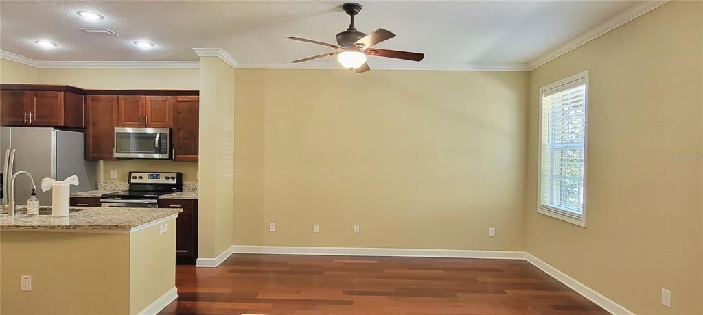 For Rent: $2,300 (2 beds, 2 baths, 1640 Square Feet)