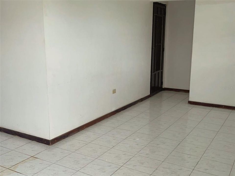 Vendido Recientemente: $115,000 (2 camas, 1 baños, 1200 Pies cuadrados)