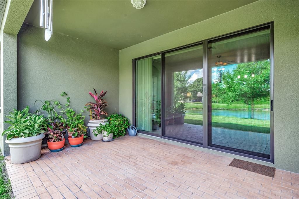 Sliding door from Family / Living Room to Patio