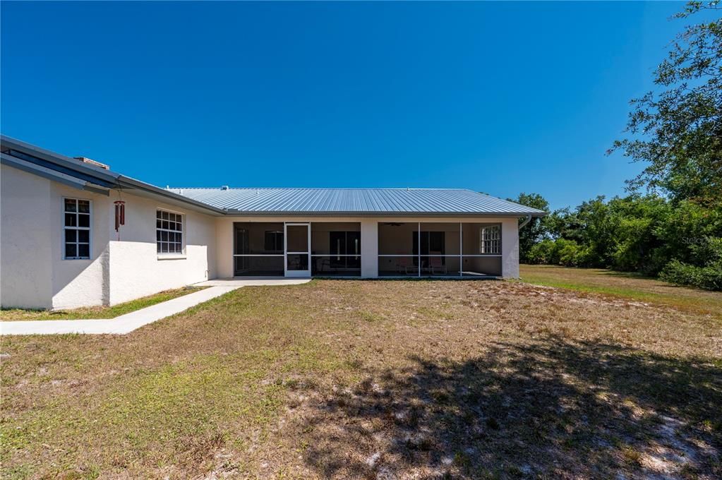 For Sale: $640,000 (3 beds, 2 baths, 2923 Square Feet)