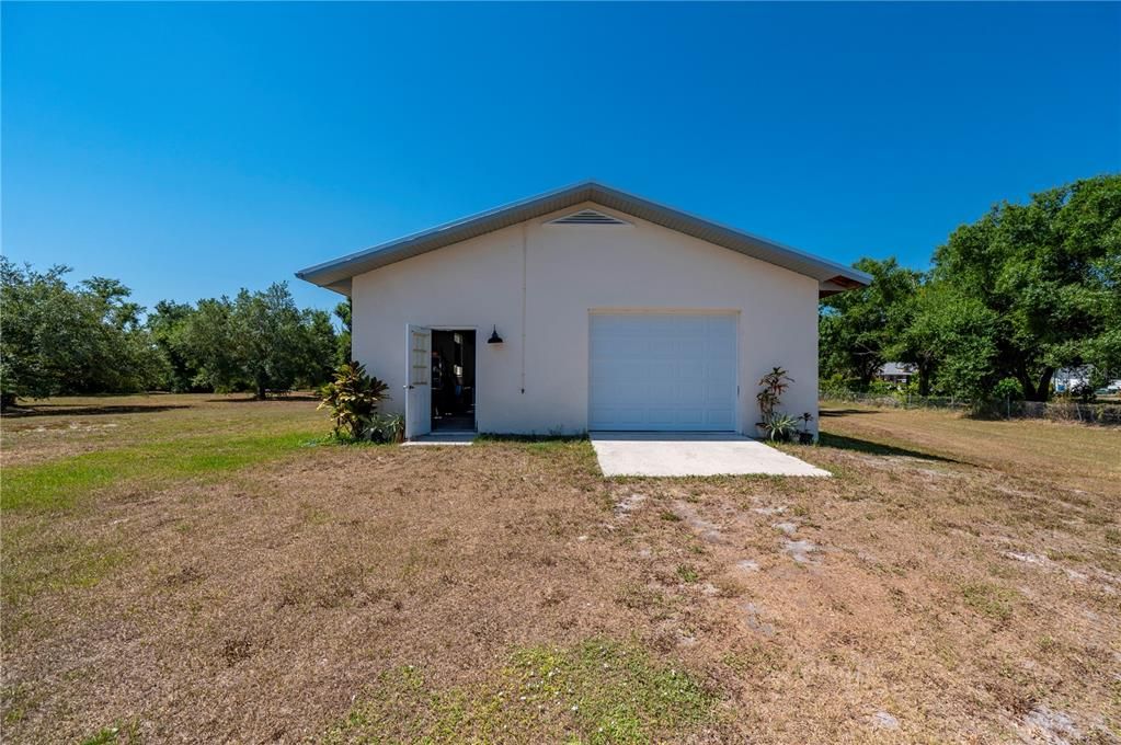 For Sale: $640,000 (3 beds, 2 baths, 2923 Square Feet)