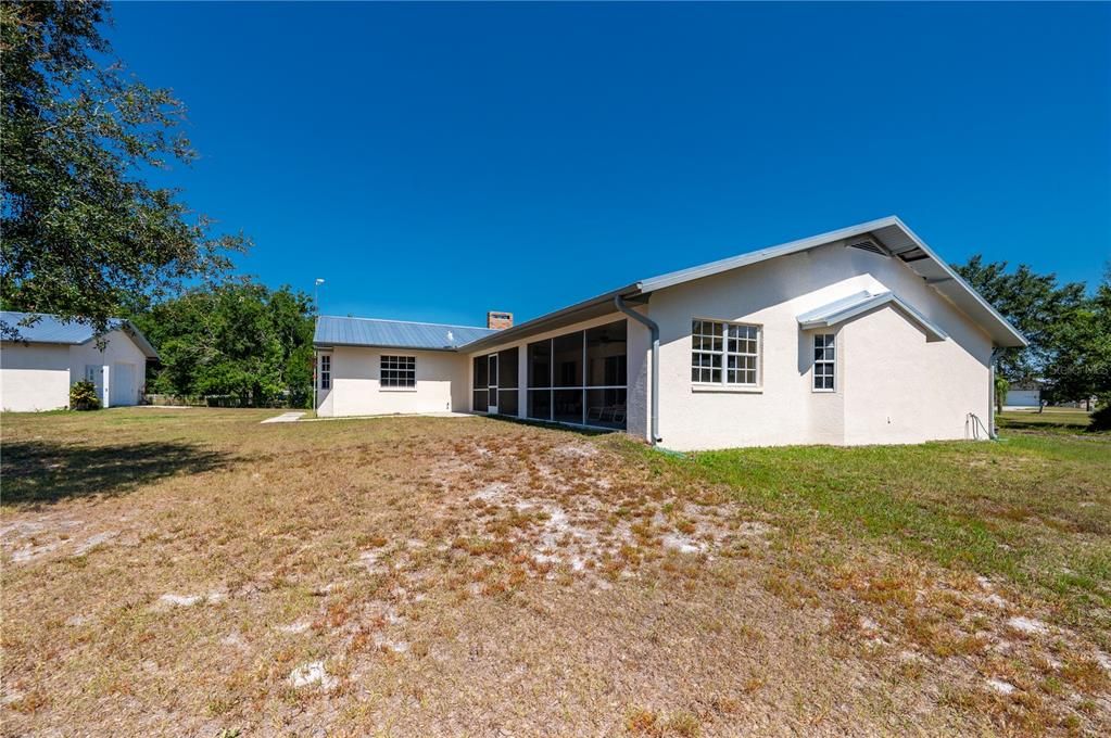 For Sale: $640,000 (3 beds, 2 baths, 2923 Square Feet)