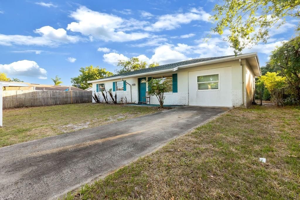 Recently Sold: $199,000 (3 beds, 1 baths, 1352 Square Feet)