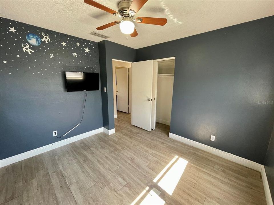 For Rent: $2,900 (3 beds, 2 baths, 1392 Square Feet)
