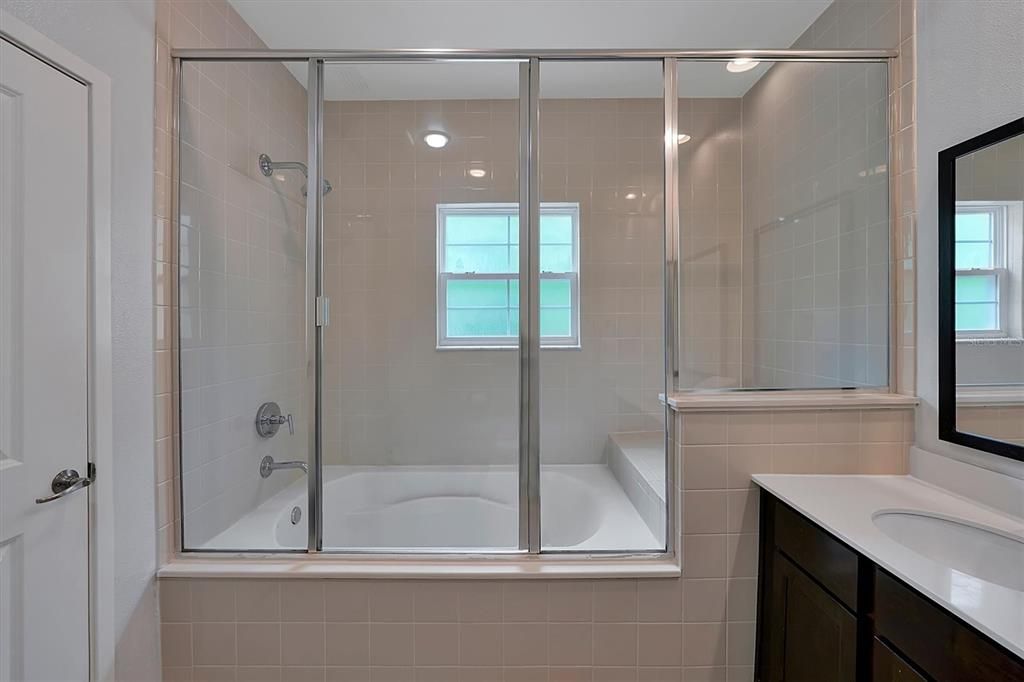 Active With Contract: $359,000 (3 beds, 2 baths, 1474 Square Feet)