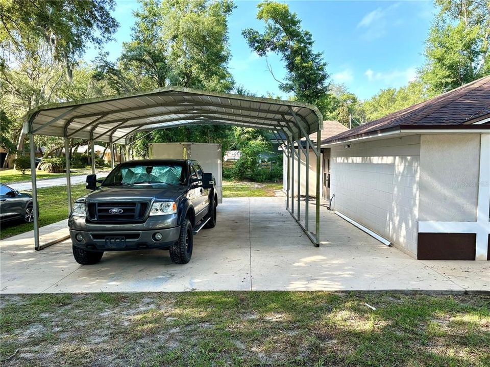 Carport 20'x20'