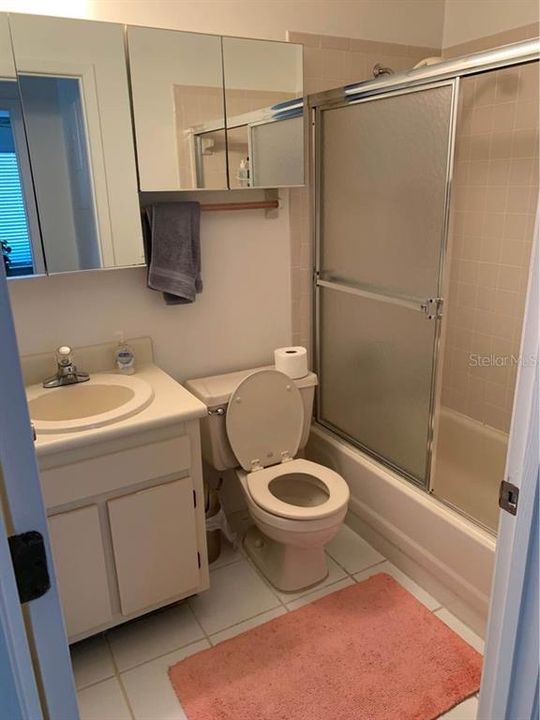 For Rent: $2,900 (2 beds, 2 baths, 947 Square Feet)