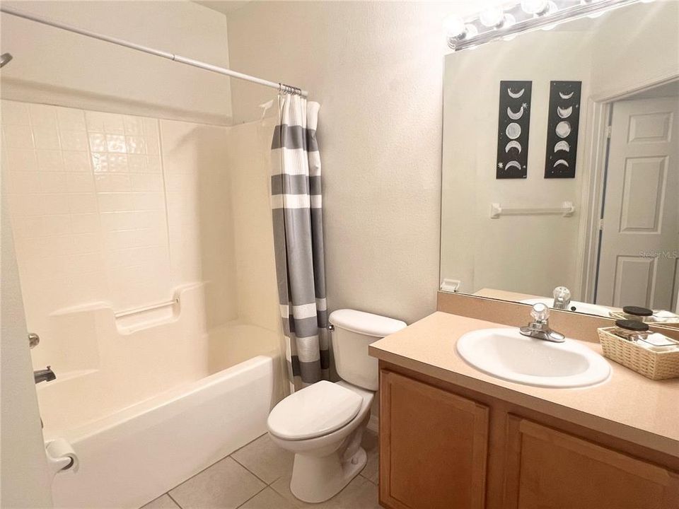 secondary bathroom