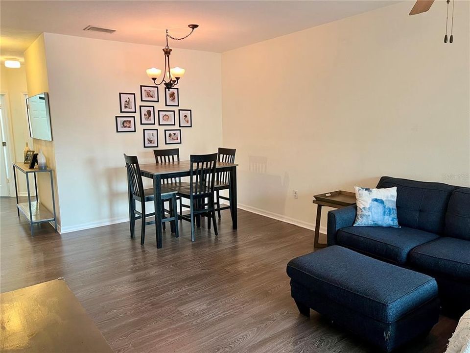 Active With Contract: $203,500 (3 beds, 2 baths, 1151 Square Feet)