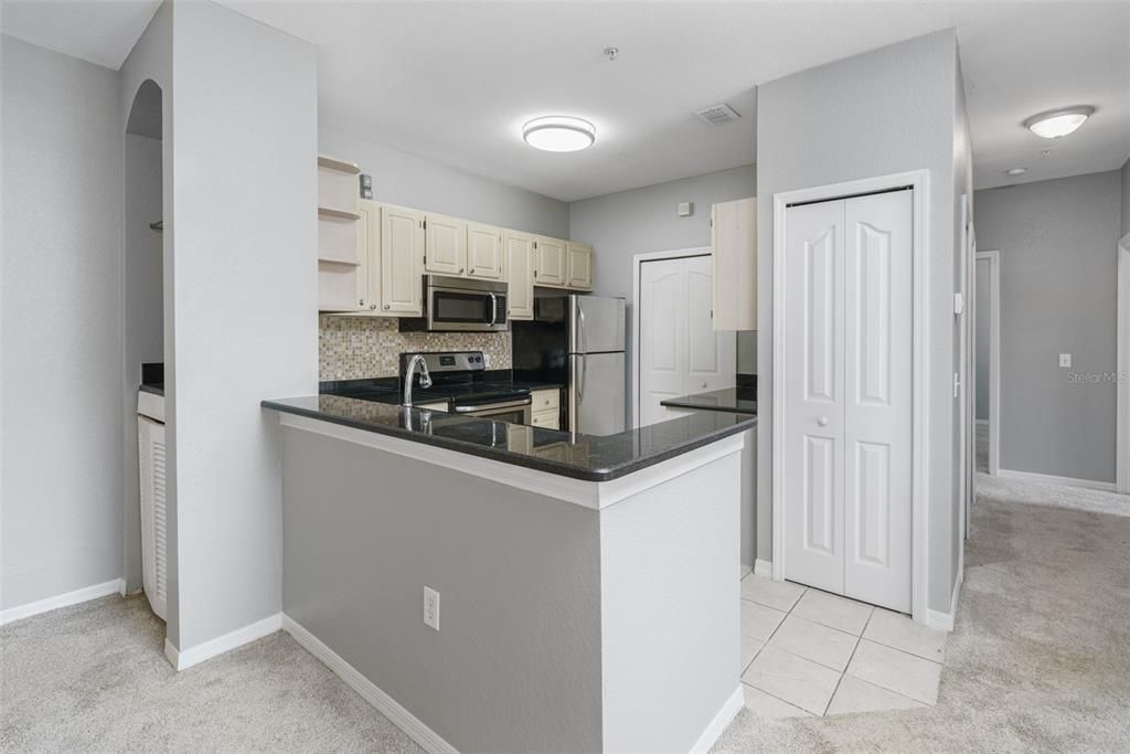 Active With Contract: $270,000 (3 beds, 2 baths, 1243 Square Feet)