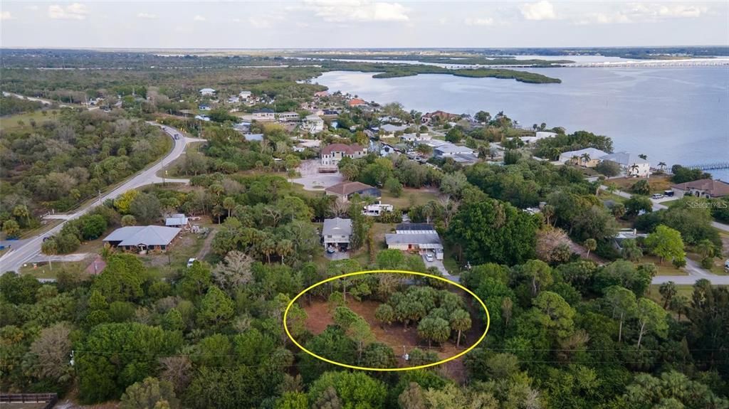 На продажу: $79,900 (0.46 acres)