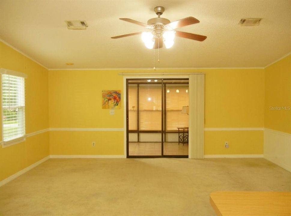 For Sale: $189,500 (2 beds, 2 baths, 1092 Square Feet)