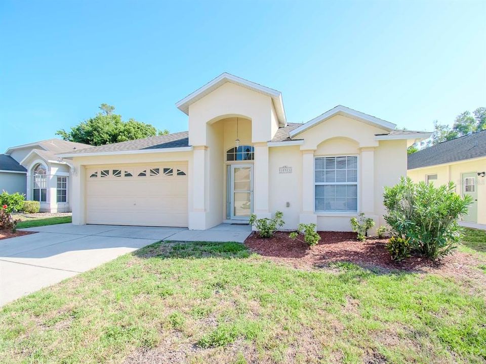 Active With Contract: $329,900 (3 beds, 2 baths, 1575 Square Feet)