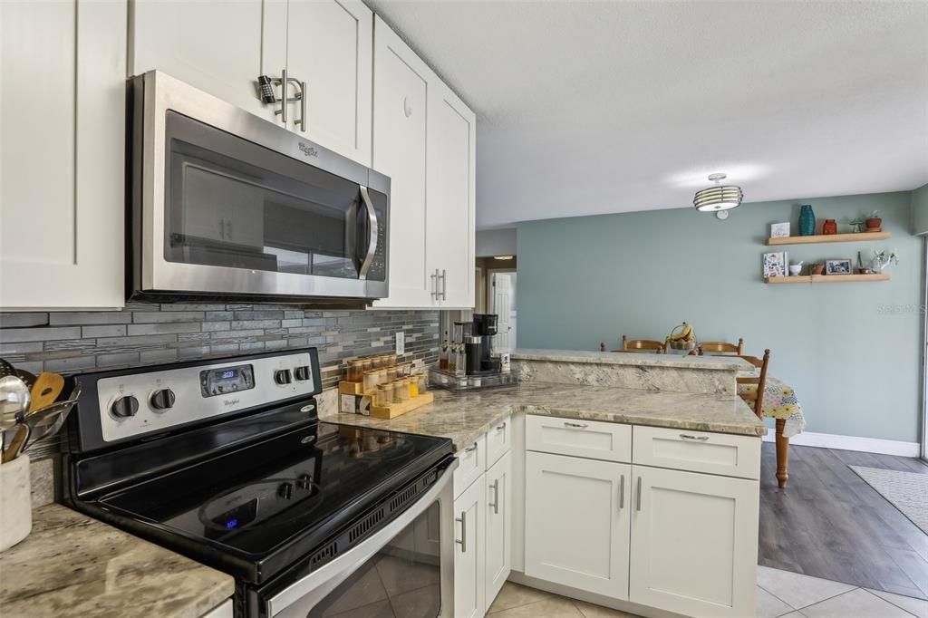 Recently Sold: $275,000 (2 beds, 2 baths, 1112 Square Feet)