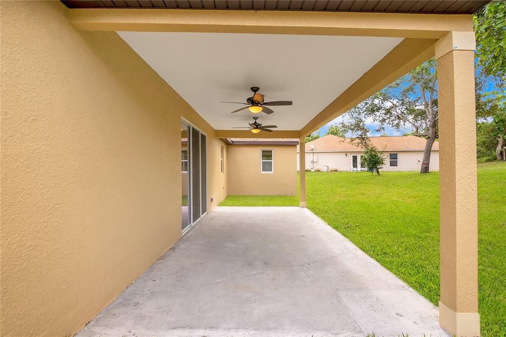 For Sale: $339,900 (4 beds, 2 baths, 1671 Square Feet)