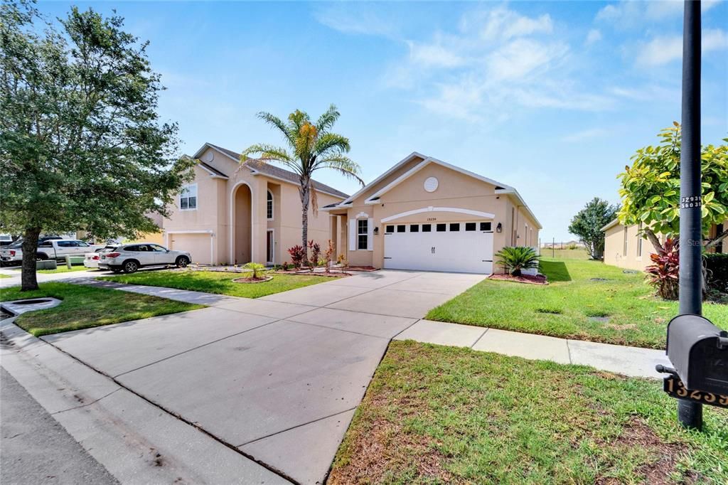 For Sale: $319,000 (3 beds, 2 baths, 1360 Square Feet)