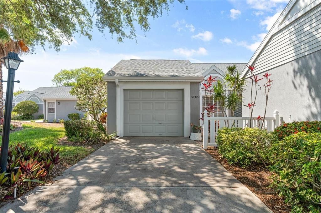 Active With Contract: $269,900 (2 beds, 2 baths, 1239 Square Feet)