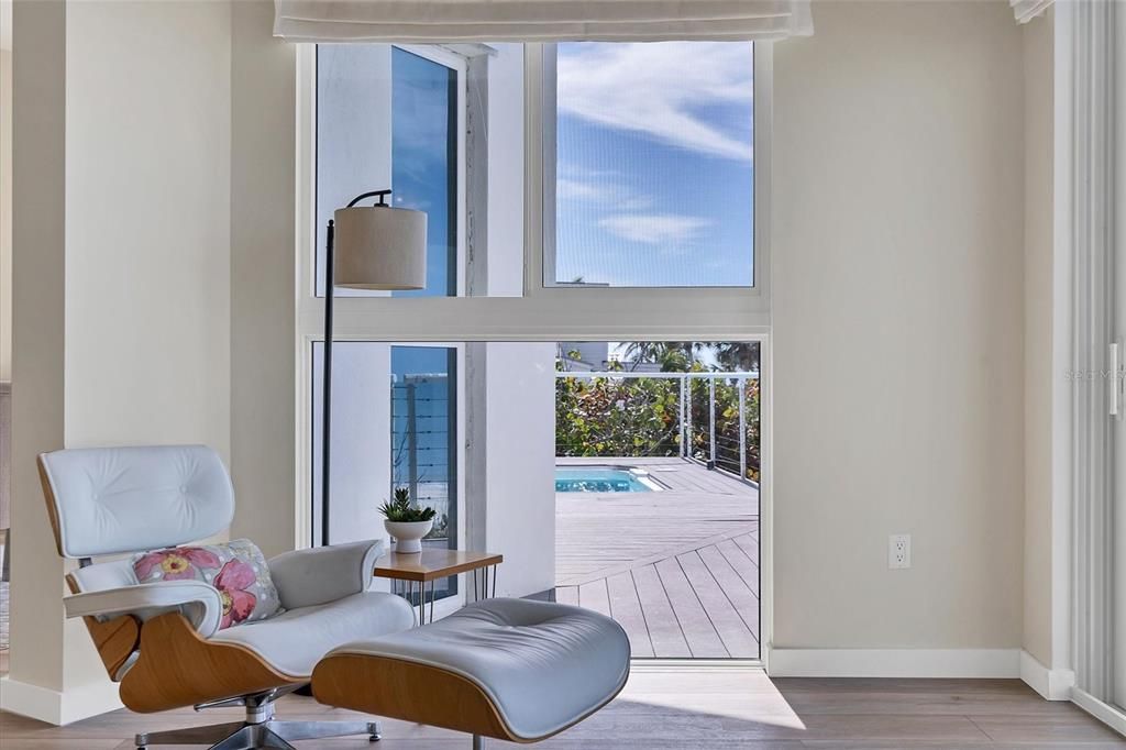 Living room view to pool.