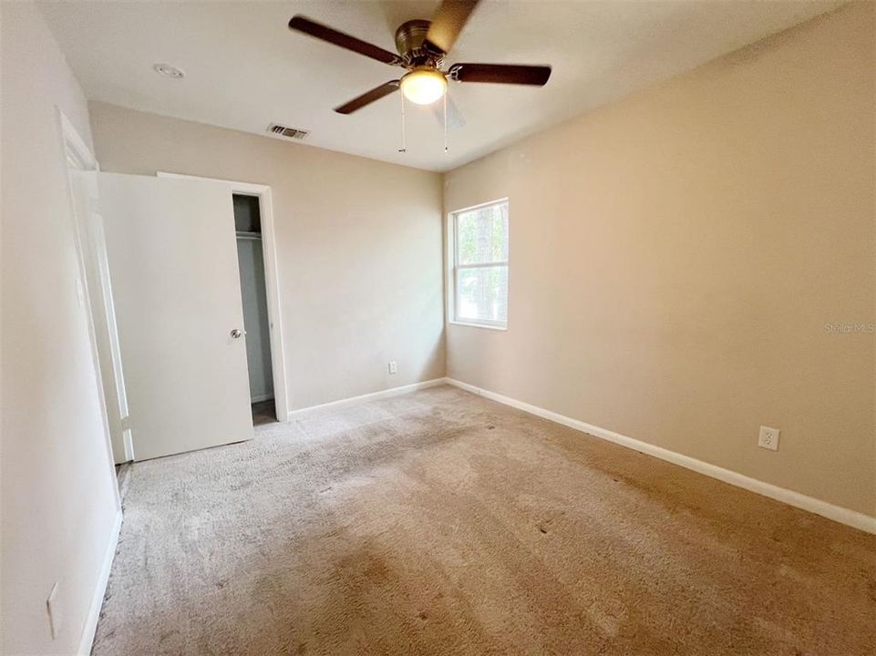 Recently Rented: $1,997 (3 beds, 1 baths, 1560 Square Feet)